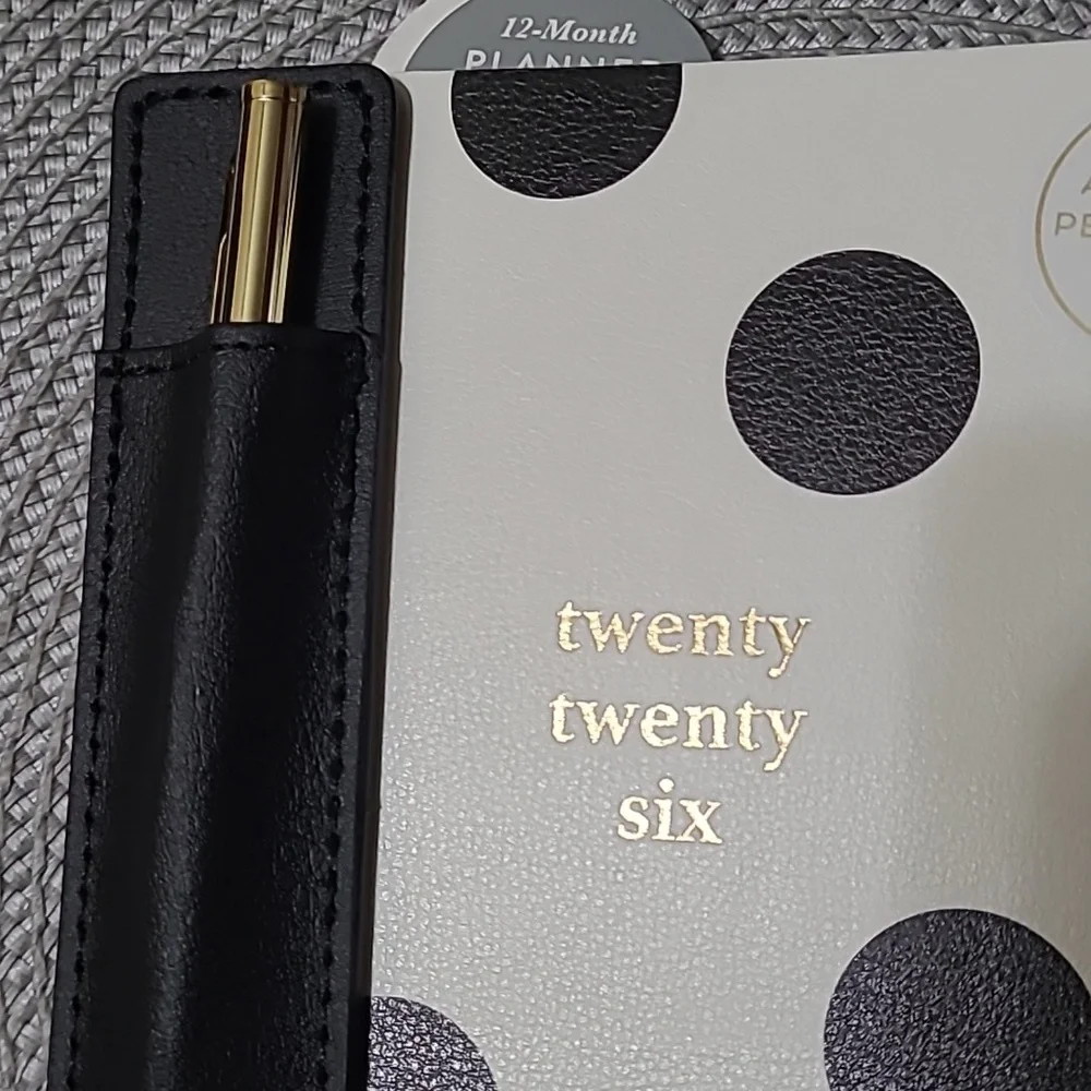 2026 Agenda Planner with Pen Holder Set